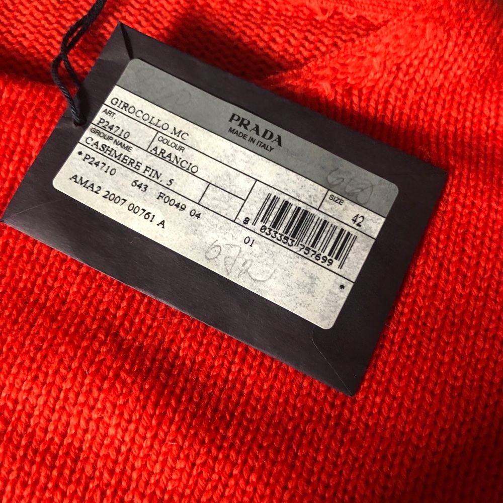 PRADA-AUTHENTIC NWT Red Short Sleeve Sweater - Picture 11 of 16